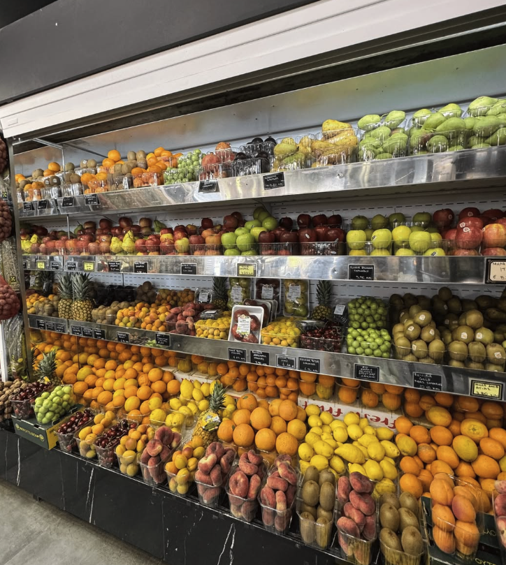 Φρέσκα φρούτα στο 59 Grocery